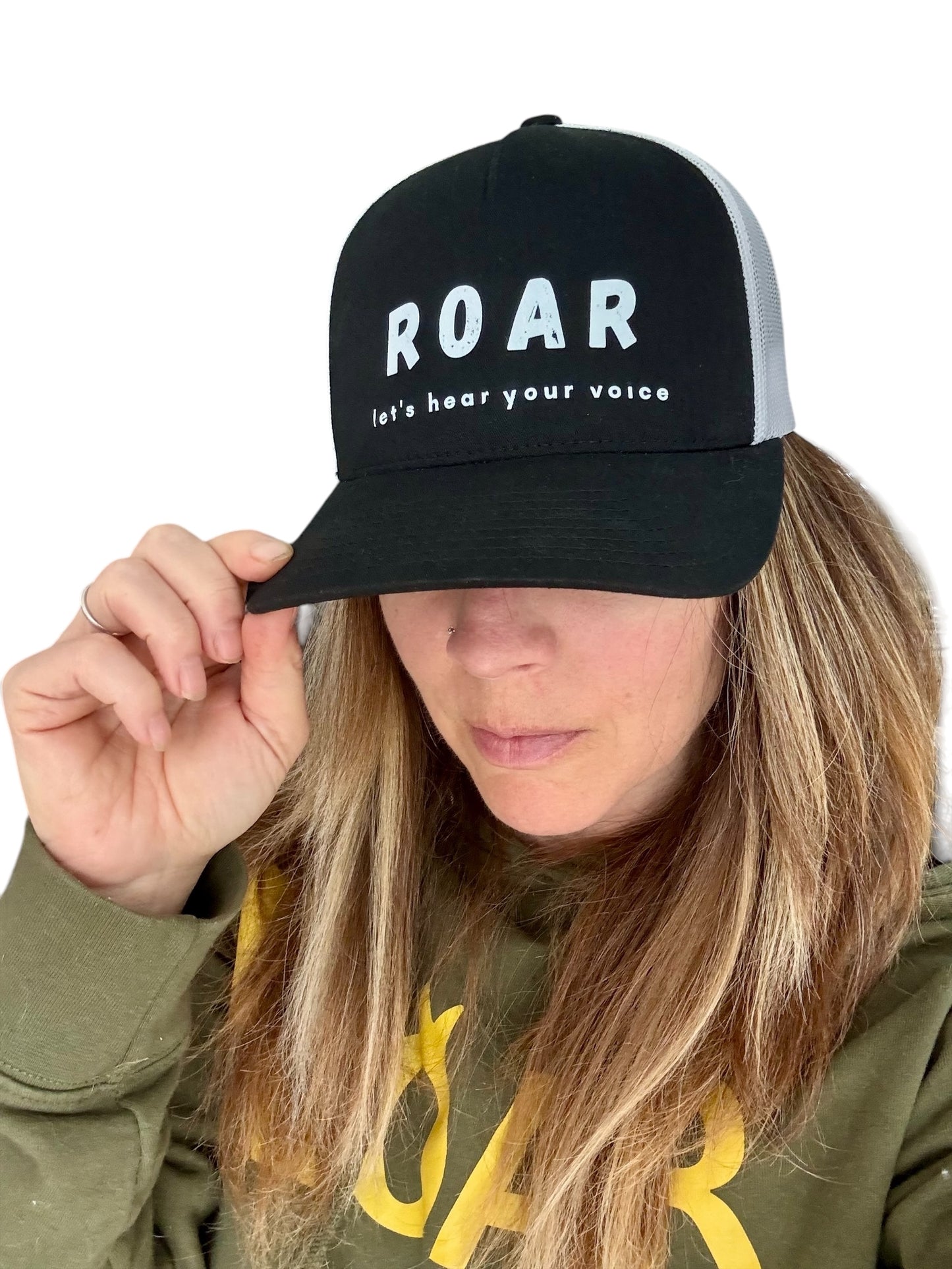 "LIBERTY WARES" ROAR CURVED BRIM CAP White Mesh/Black Front